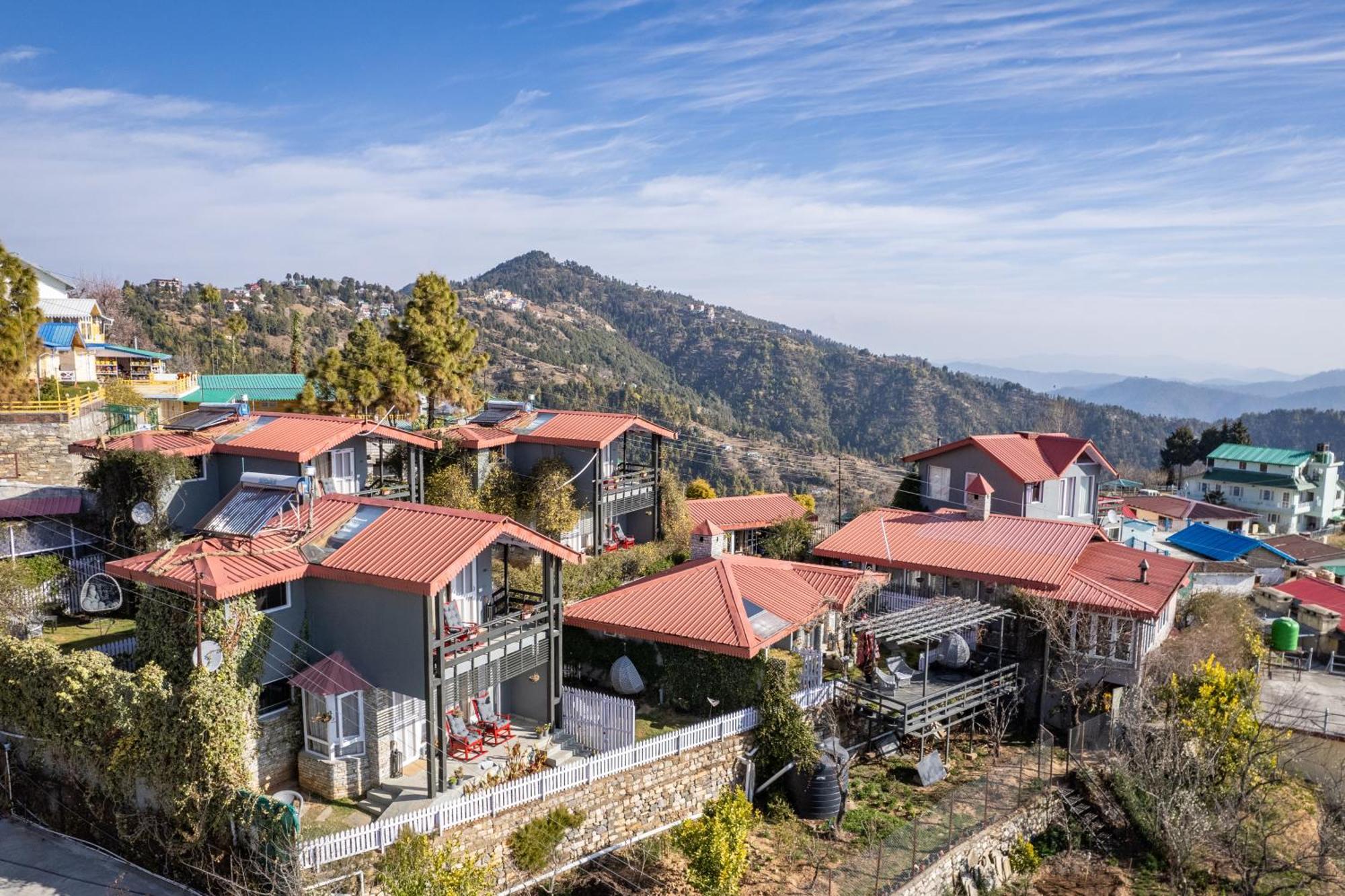 Hotel The Birdcage, Mukteshwar Zewnętrze zdjęcie
