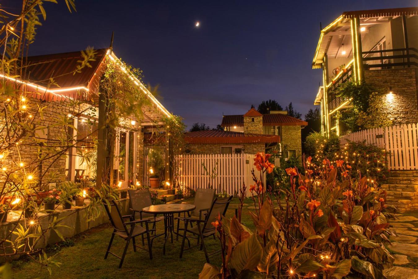 Hotel The Birdcage, Mukteshwar Zewnętrze zdjęcie