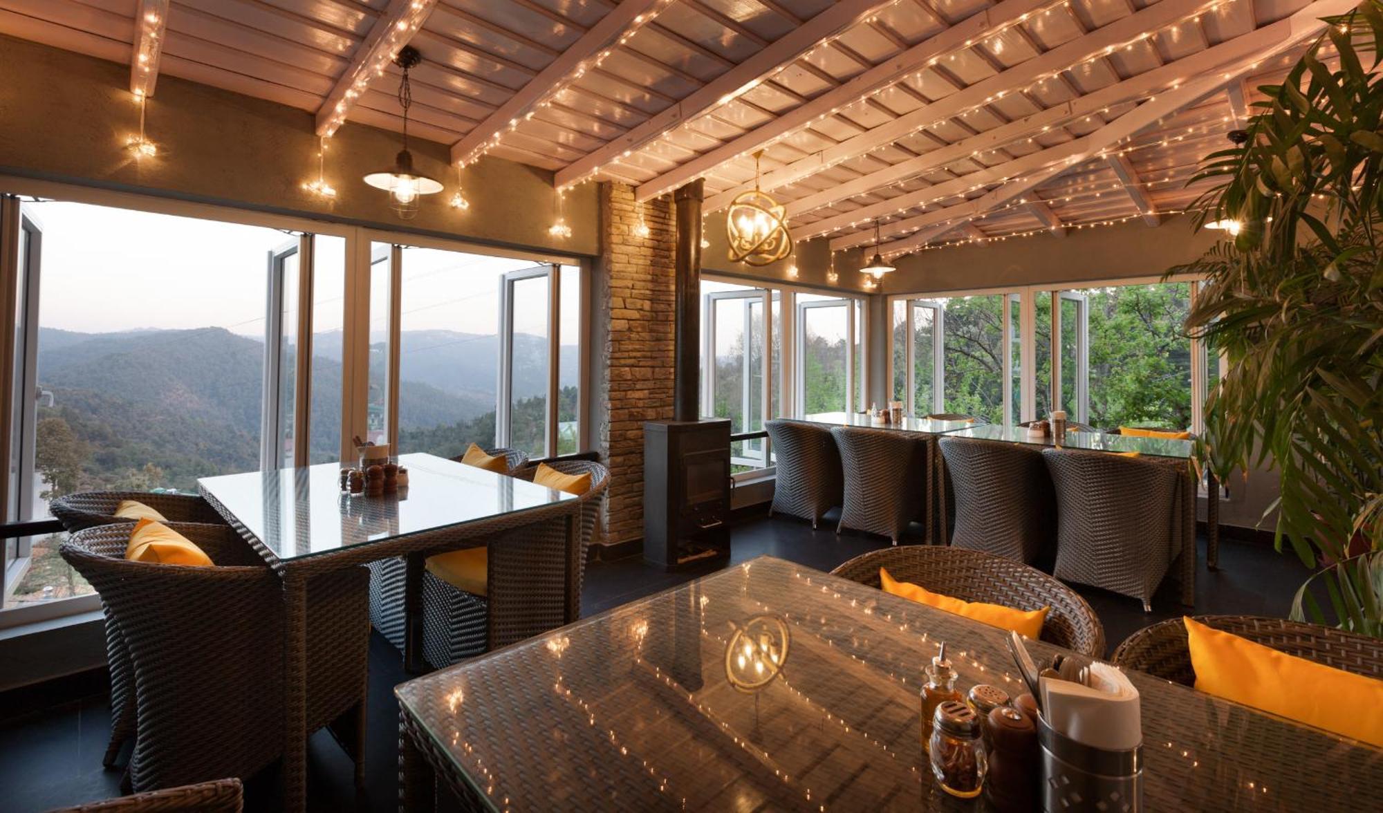 Hotel The Birdcage, Mukteshwar Zewnętrze zdjęcie