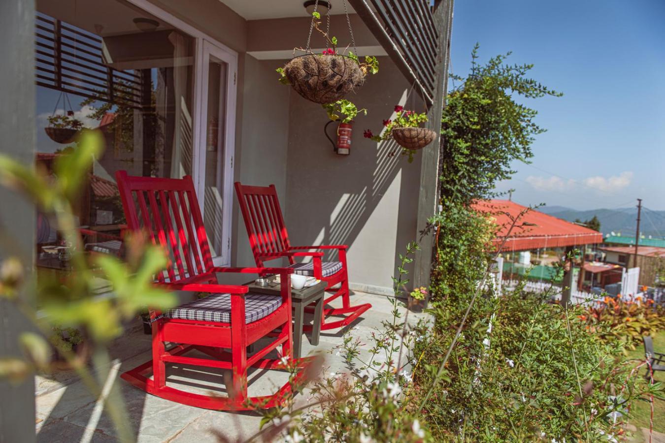 Hotel The Birdcage, Mukteshwar Zewnętrze zdjęcie