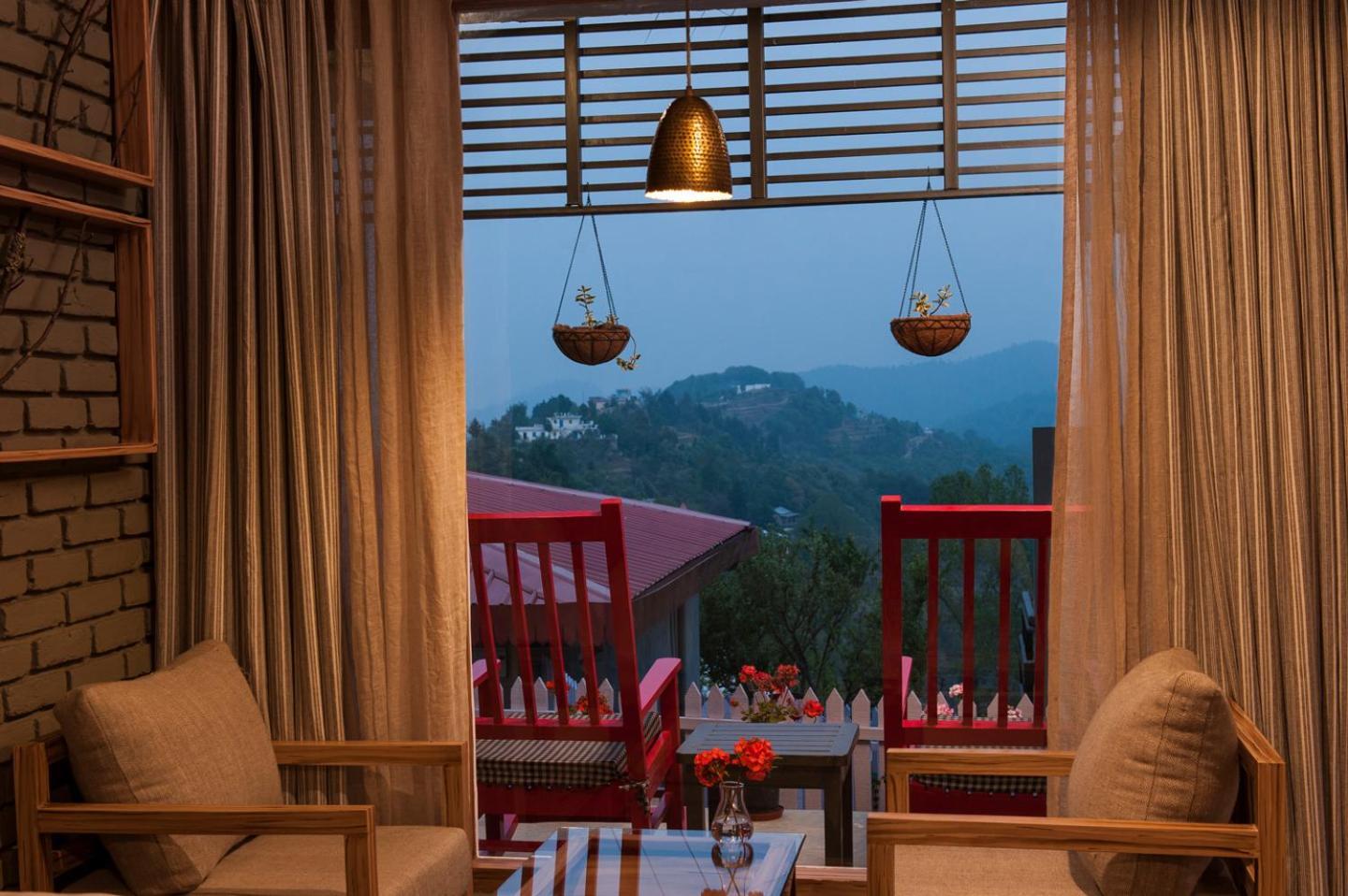 Hotel The Birdcage, Mukteshwar Zewnętrze zdjęcie